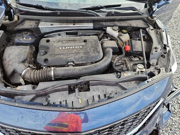 2019 CADILLAC XT4 Luxury — Engine bay