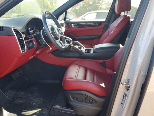 2023 PORSCHE CAYENNE