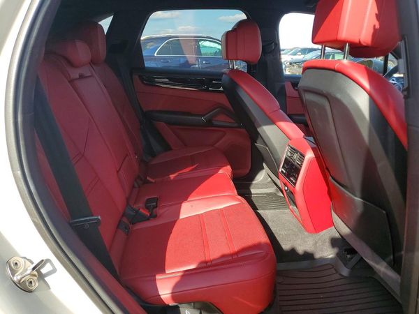 2023 PORSCHE CAYENNE