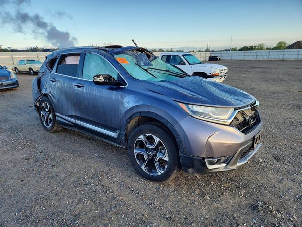 2018 HONDA CRV TOURING — Passenger 3/4