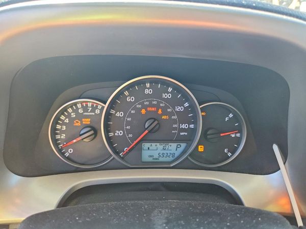 2016 TOYOTA RAV4 LE (X Grade)