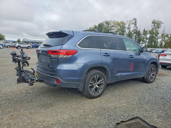 2018 TOYOTA HIGHLANDER LE Hybrid