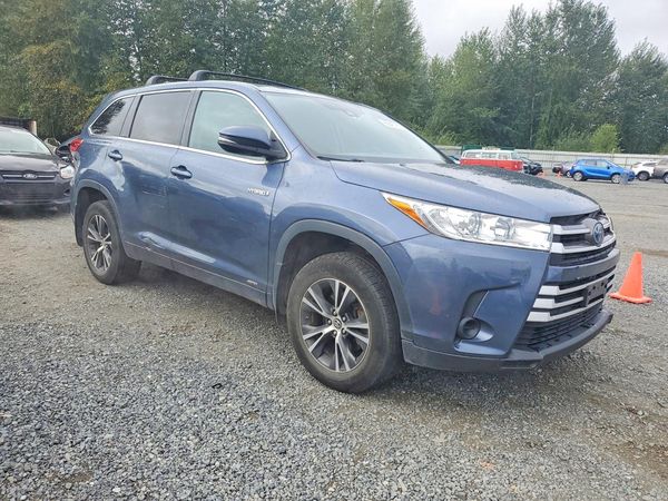 2018 TOYOTA HIGHLANDER LE Hybrid