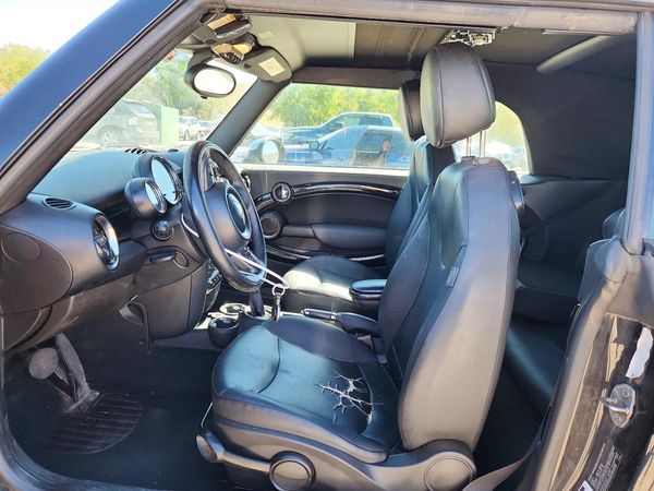 2013 MINI COOPER