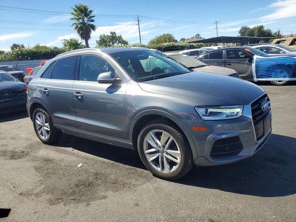 2016 AUDI Q3 Premium Plus