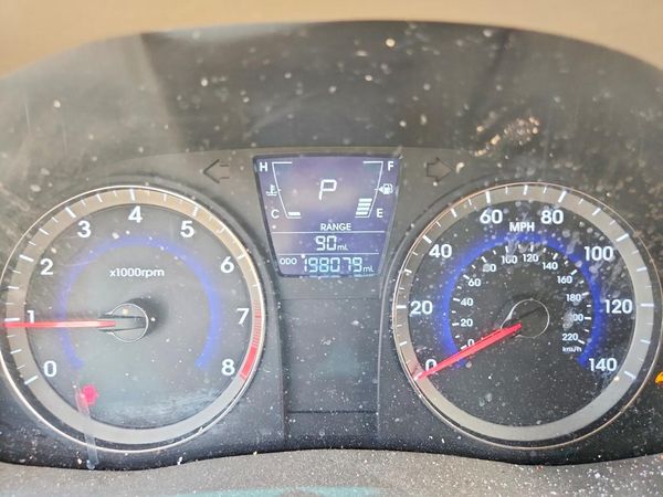 2014 HYUNDAI ACCENT