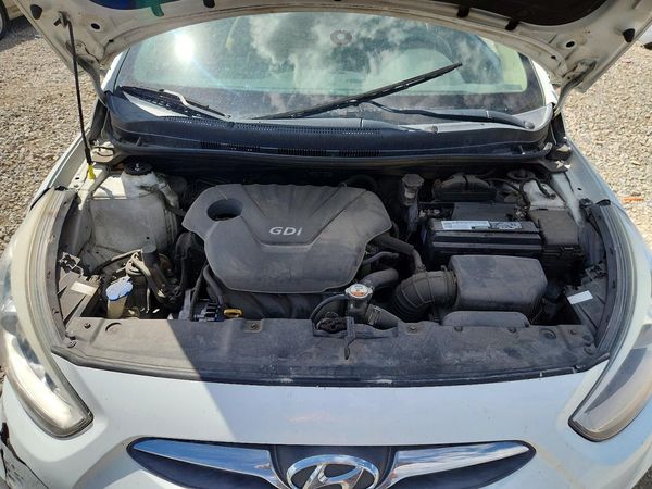 2014 HYUNDAI ACCENT