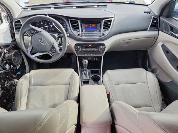 2016 HYUNDAI TUCSON