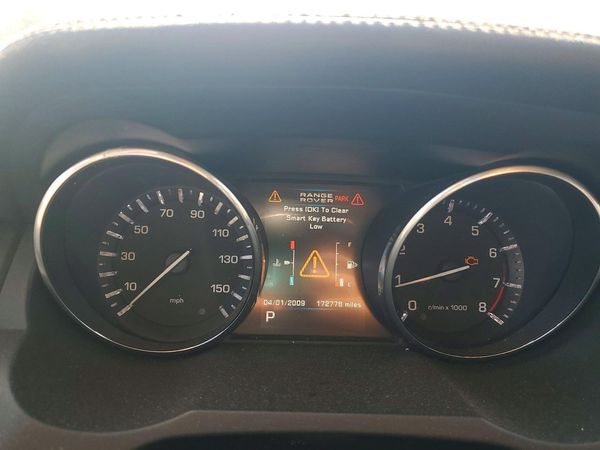 2013 LAND ROVER RANGEROVER Pure Premium