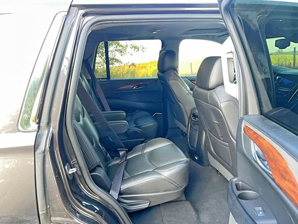 2016 CADILLAC ESCALADE Luxury