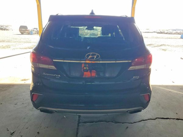 2019 HYUNDAI SANTA FE SE Base