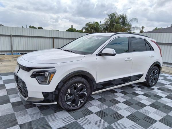 2024 KIA NIRO — DSFA — Front 3/4