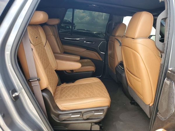 2022 CADILLAC ESCALADE