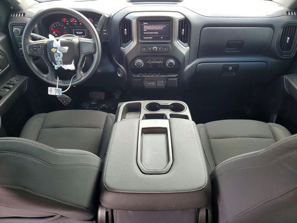 2025 CHEVROLET SILVERADO Custom