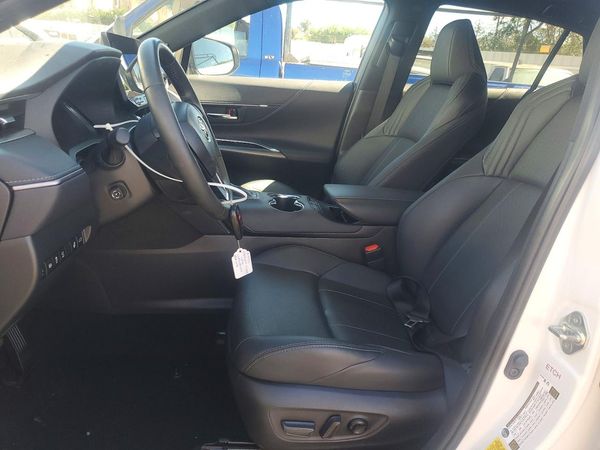 2024 TOYOTA VENZA