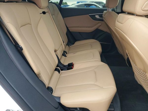 2019 AUDI Q8 quattro Prestige