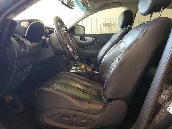 2016 INFINITI QX70