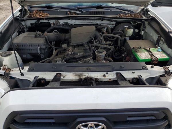 2016 TOYOTA TACOMA SR/SR5