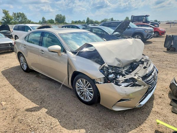 2016 LEXUS ES