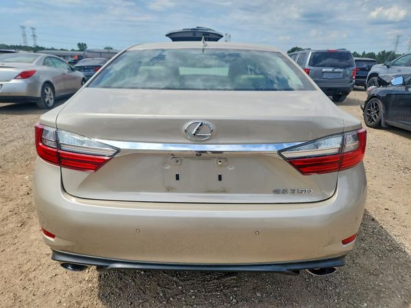 2016 LEXUS ES
