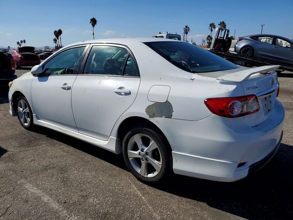 2013 TOYOTA COROLLA