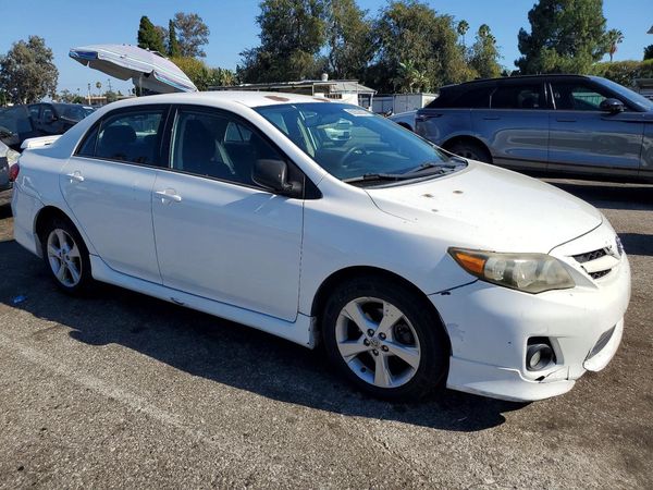 2013 TOYOTA COROLLA