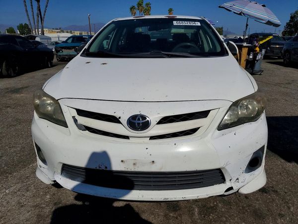 2013 TOYOTA COROLLA