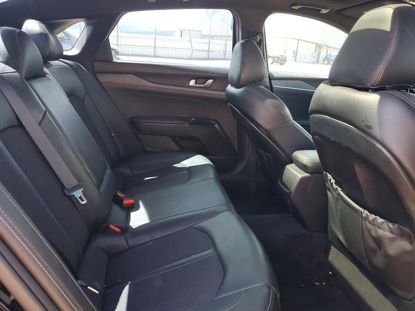 2021 KIA K5