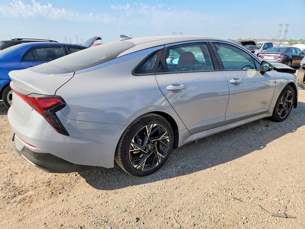 2026 KIA K5
