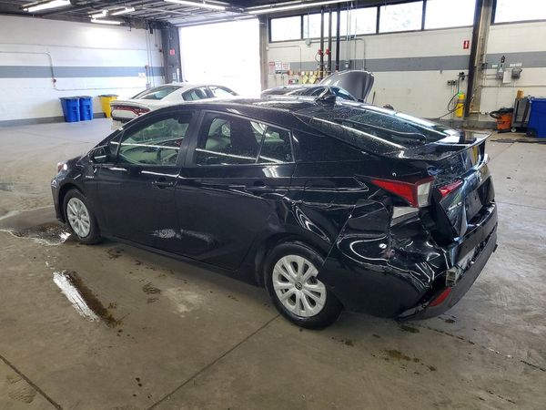 2022 TOYOTA PRIUS