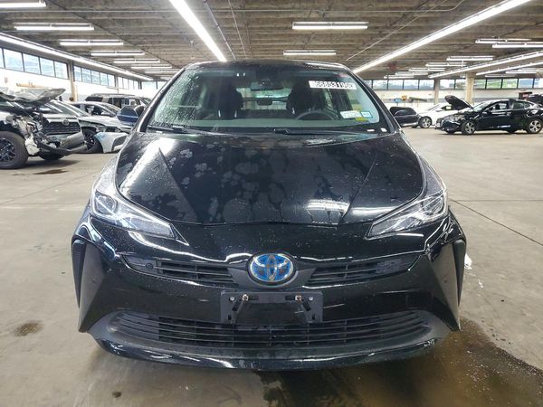2022 TOYOTA PRIUS
