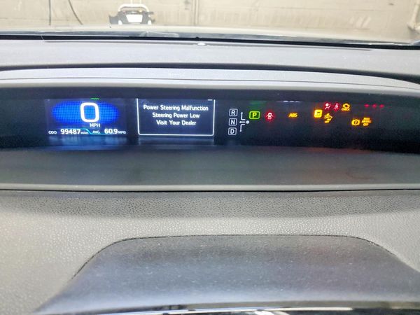 2022 TOYOTA PRIUS