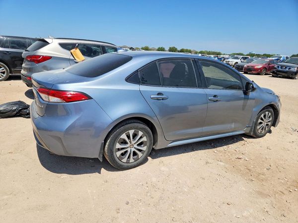 2022 TOYOTA COROLLA