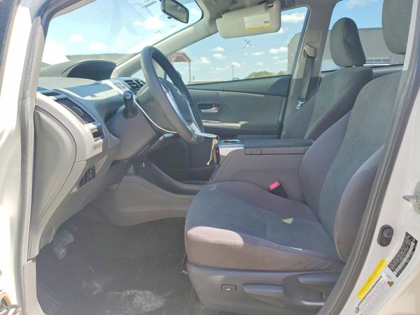 2014 TOYOTA PRIUS V TW — DENT