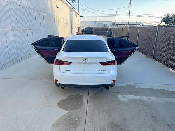 2016 LEXUS IS