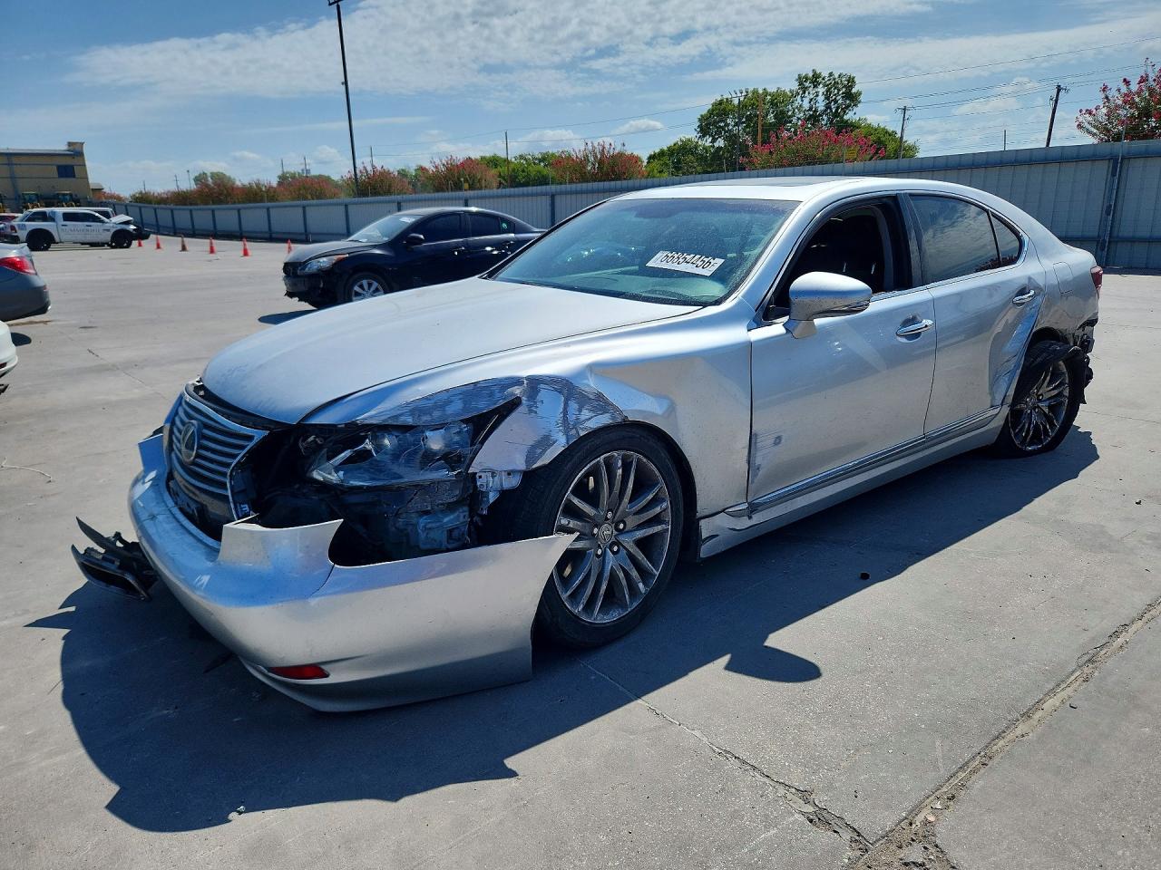 2013 LEXUS LS