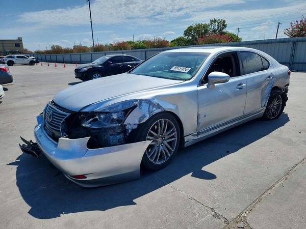 2013 LEXUS LS