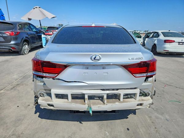 2013 LEXUS LS
