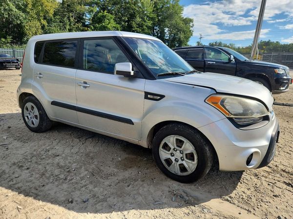 2012 KIA SOUL GL — Passenger 3/4
