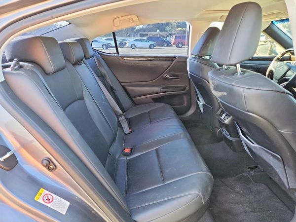 2019 LEXUS ES 300h — PSRS