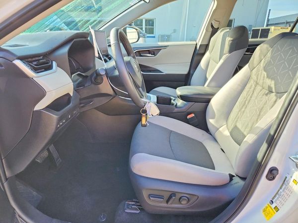 2025 TOYOTA RAV4