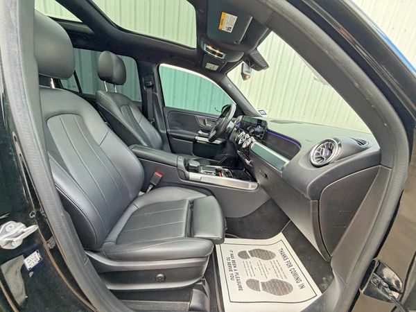 2021 MERCEDES-BENZ GLB GLB250