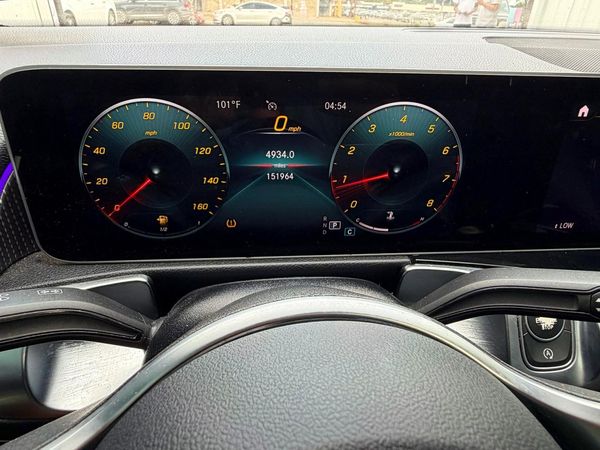 2021 MERCEDES-BENZ GLB GLB250