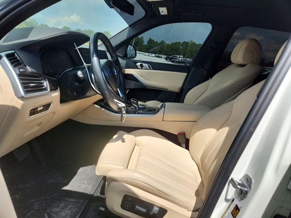 2021 BMW X5 sDrive40i — DENT