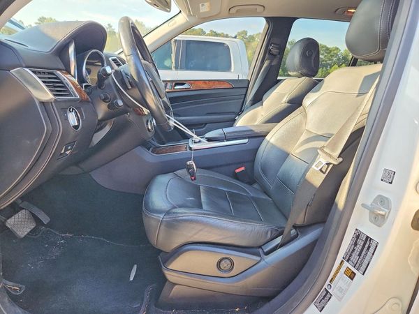 2014 MERCEDES-BENZ ML ML550 4-MATIC — DENT