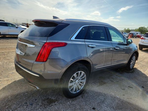 2018 CADILLAC XT5 Luxury