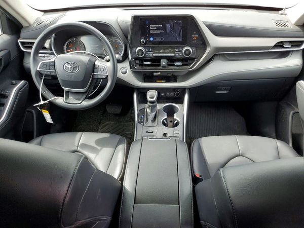 2024 TOYOTA HIGHLANDER
