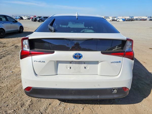 2019 TOYOTA PRIUS