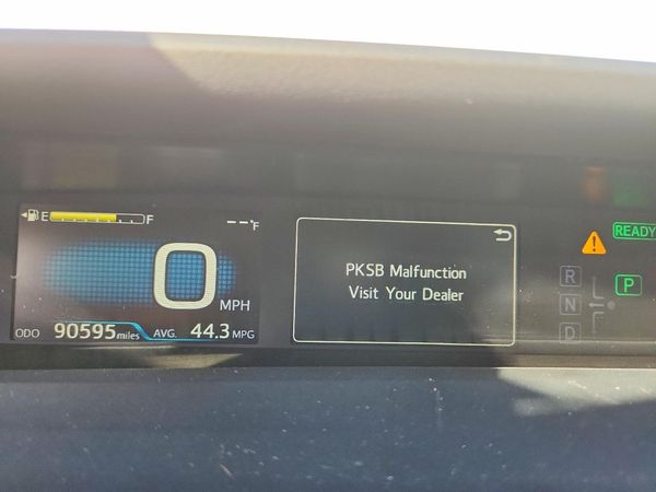2019 TOYOTA PRIUS