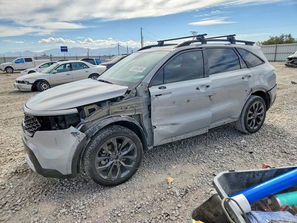 2022 KIA SORENTO